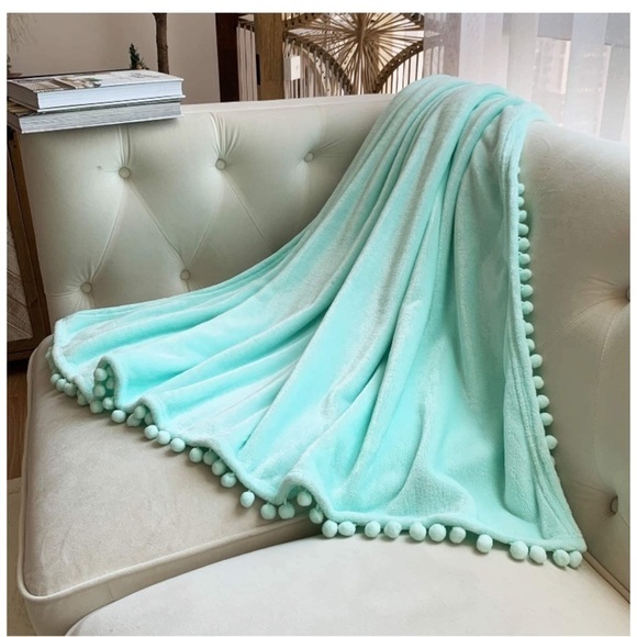 Vibrant Mint Green Pompom Fringe Chic Cozy Soft Throw Blanket/Cover - Picture 3 of 16